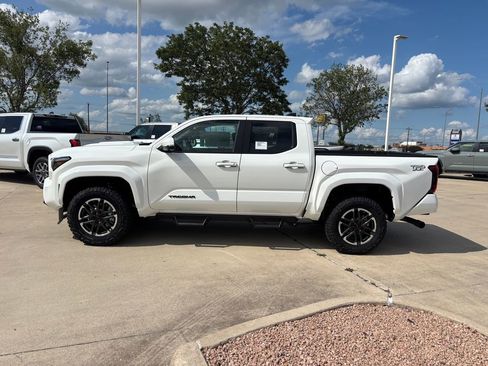 New 2026 Toyota Tacoma TRD Sport AWD/4WD image 2