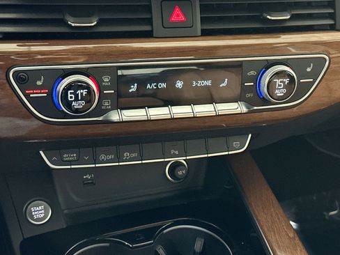 Used 2022 Audi A4 2.0T Premium w/ Convenience Package image 26