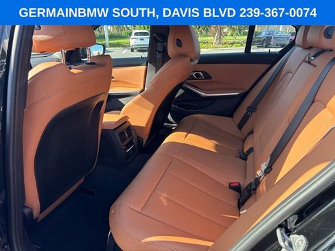 Used 2025 BMW 330i xDrive Sedan w/ Premium Package AWD/4WD image 17