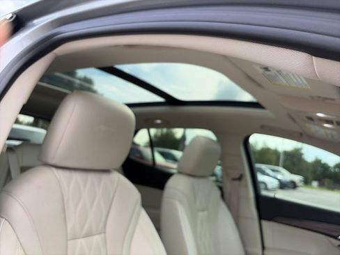 Used 2023 Buick Envision Avenir FWD image 12