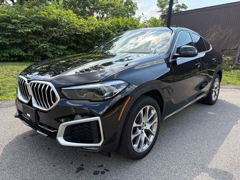 Used 2021 BMW X6 xDrive40i AWD/4WD image 3