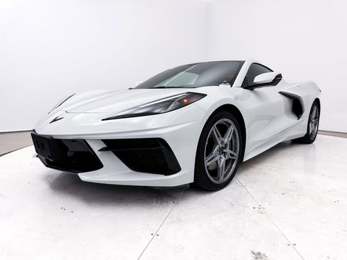 Used 2022 Chevrolet Corvette Stingray Coupe w/ Z51 Performance Package image 13