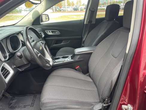 Used 2016 Chevrolet Equinox LT w/ Convenience Package image 9