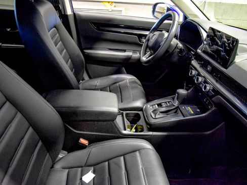 Used 2024 Honda CR-V EX-L image 8