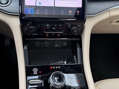 Used 2022 Jeep Grand Cherokee Limited 4xe w/ Luxury Tech Group II image 27