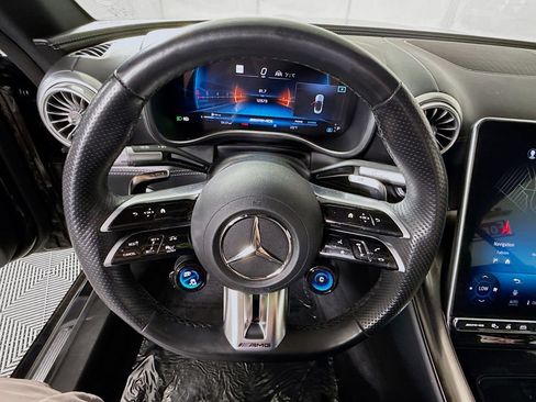 Used 2024 Mercedes-Benz SL 43 AMG image 25