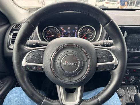 Used 2019 Jeep Compass Latitude AWD/4WD image 15