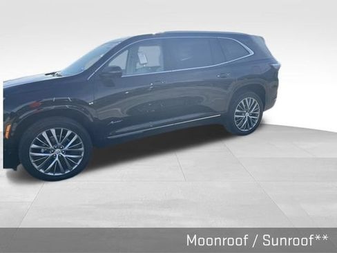 Used 2026 Buick Enclave Avenir w/ Super Cruise Package FWD image 5