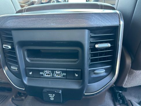 Used 2025 RAM 1500 Laramie image 16