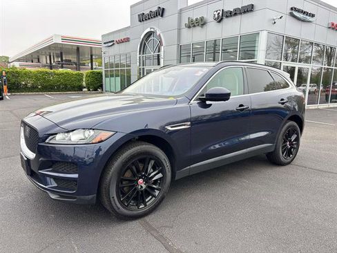 Used 2019 Jaguar F-PACE Prestige AWD/4WD image 7