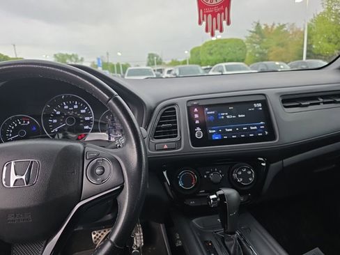 Used 2019 Honda HR-V Sport image 21