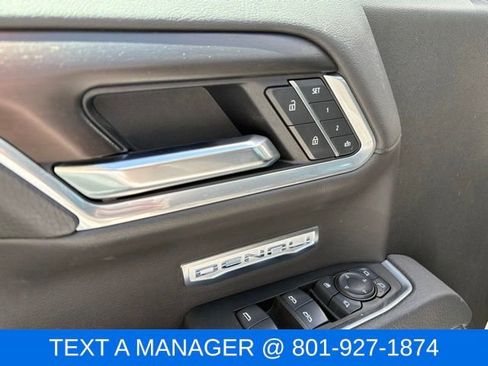 Used 2025 GMC Sierra 1500 Denali AWD/4WD image 22
