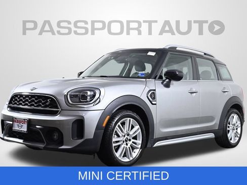 Used 2024 MINI Cooper Countryman S FWD image 1