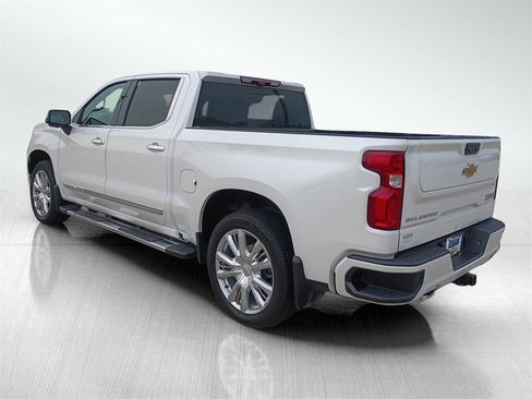 Used 2024 Chevrolet Silverado 1500 High Country w/ High Country Premium Package image 7