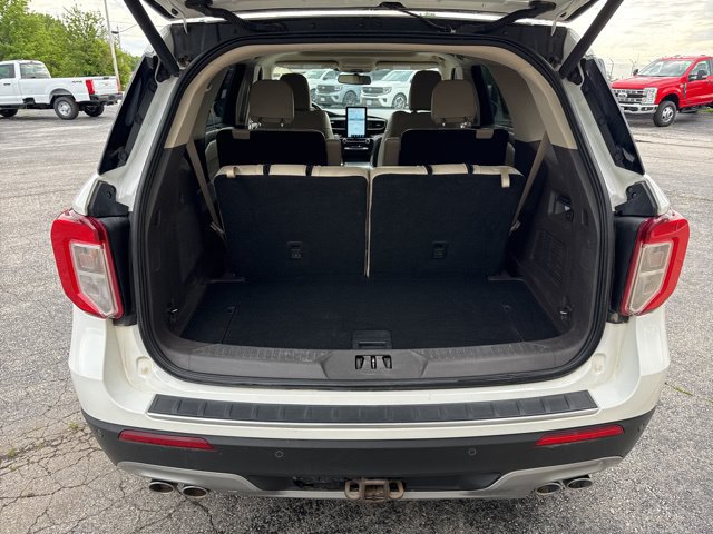 Used 2021 Ford Explorer Platinum w/ Equipment Group 601A AWD/4WD image 22