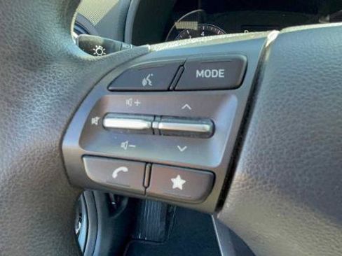 Used 2022 Hyundai Kona SE AWD/4WD image 14