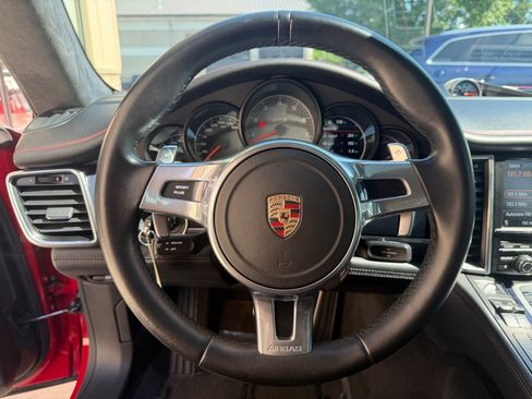 Used 2013 Porsche Panamera GTS AWD/4WD image 37