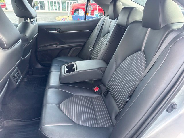 Used 2024 Toyota Camry SE w/ Cold Weather Package FWD image 31