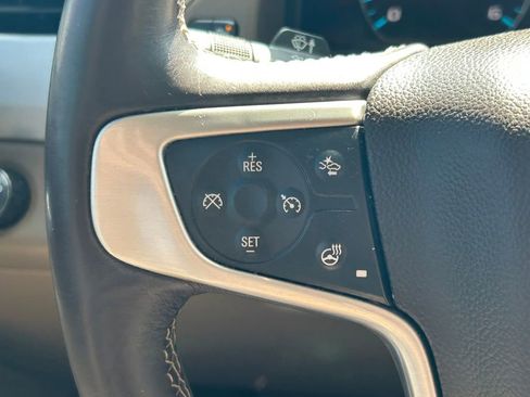 Used 2017 GMC Yukon SLT w/ Premium Edition image 43