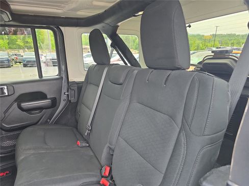 Used 2021 Jeep Wrangler Unlimited Sport AWD/4WD image 14