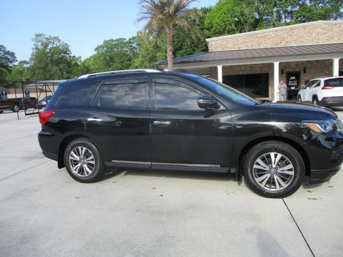 Used 2018 Nissan Pathfinder S image 20
