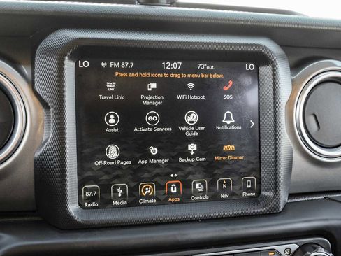 Used 2018 Jeep Wrangler Unlimited Sahara image 28