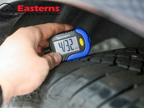 Used 2023 Nissan Armada Platinum w/ Captain's Chairs Package image 44