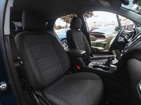 Used 2022 Chevrolet Equinox LT image 17