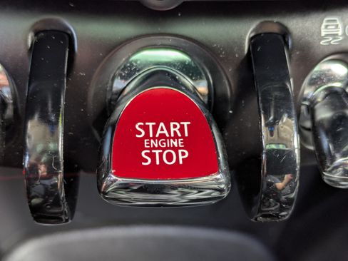 Used 2019 MINI Cooper S FWD image 32