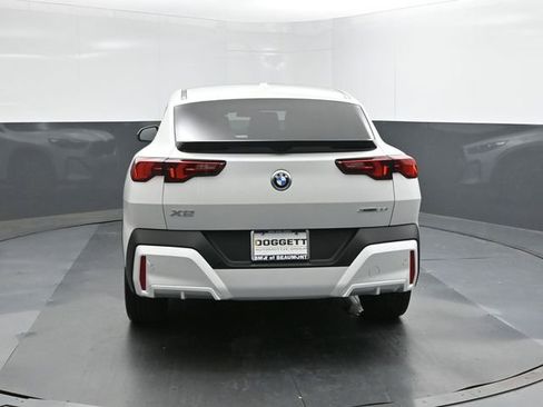 New 2026 BMW X2 xDrive28i image 5