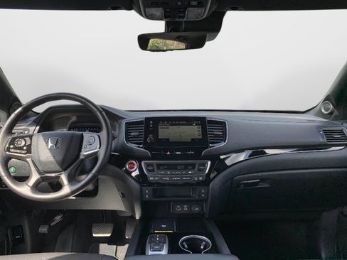 Certified 2024 Honda Passport Black Edition image 36