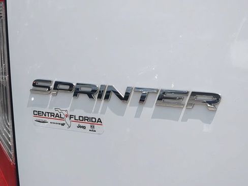 Used 2024 Mercedes-Benz Sprinter 2500 image 13