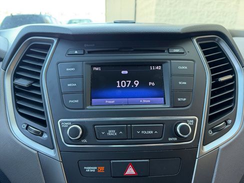 Used 2018 Hyundai Santa Fe Sport FWD image 28