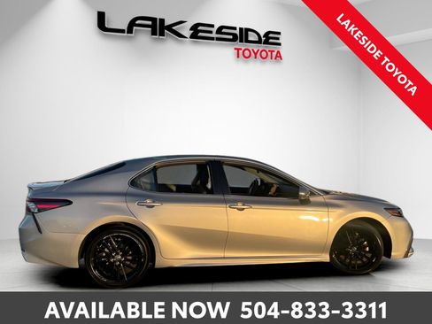 Used 2023 Toyota Camry XSE image 7