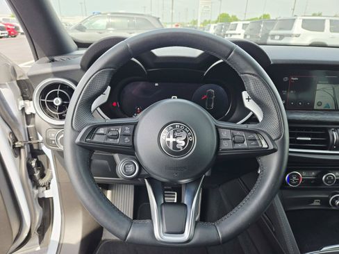 Used 2024 Alfa Romeo Stelvio Sprint AWD/4WD image 21