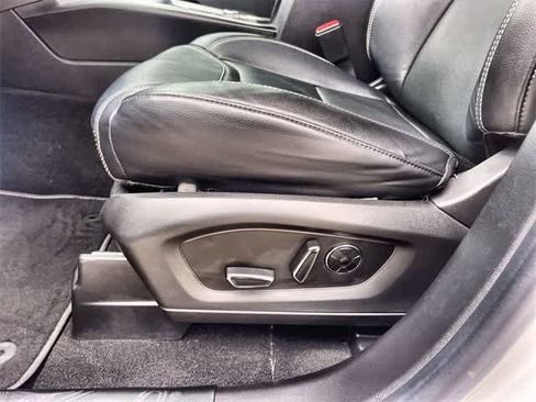 Used 2020 Ford Explorer ST w/ Premium Technology Package image 31