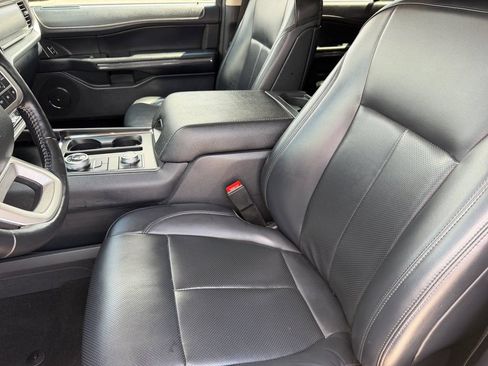 Used 2024 Ford Expedition Max XLT AWD/4WD image 10