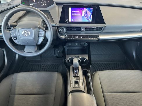 Used 2024 Toyota Prius LE FWD image 12