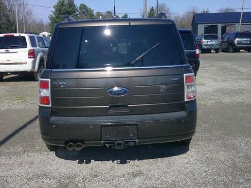 Used 2011 Ford Flex SEL w/ Rapid Spec Order Code image 4