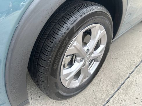 Used 2024 Honda HR-V LX image 9