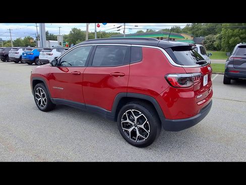 Certified 2025 Jeep Compass Limited AWD/4WD image 6