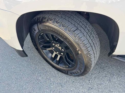 Used 2019 Chevrolet Tahoe LT AWD/4WD image 39