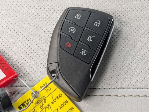 Certified 2025 Chevrolet Tahoe Premier image 27