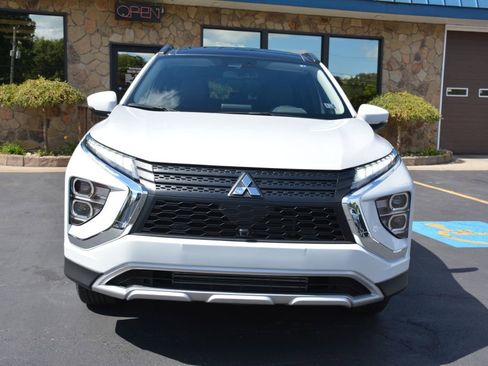 Used 2024 Mitsubishi Eclipse Cross SE image 2