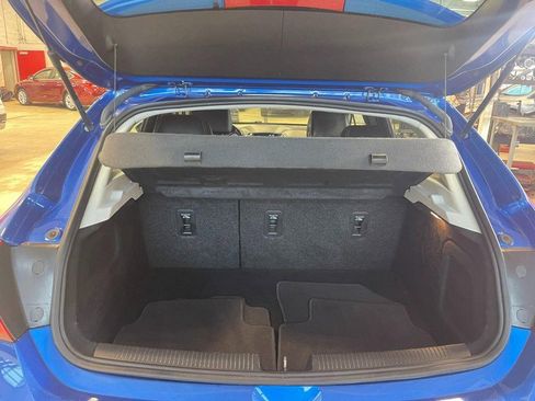 Used 2018 Chevrolet Cruze Premier image 16