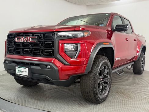 Used 2025 GMC Canyon Elevation w/ Convenience Package RWD image 3