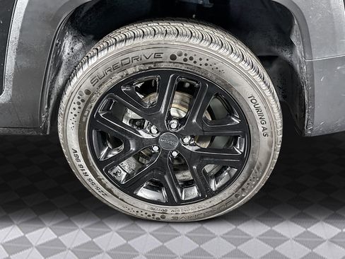 Used 2022 Jeep Renegade Altitude w/ Convenience Group image 32