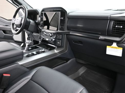 Used 2025 Ford F150 Lariat w/ Equipment Group 501A Mid image 27