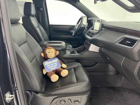 Used 2023 Chevrolet Suburban Z71 w/ Luxury Package image 26