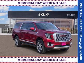 Used 2021 GMC Yukon XL Denali w/ Denali Ultimate Package AWD/4WD video 1